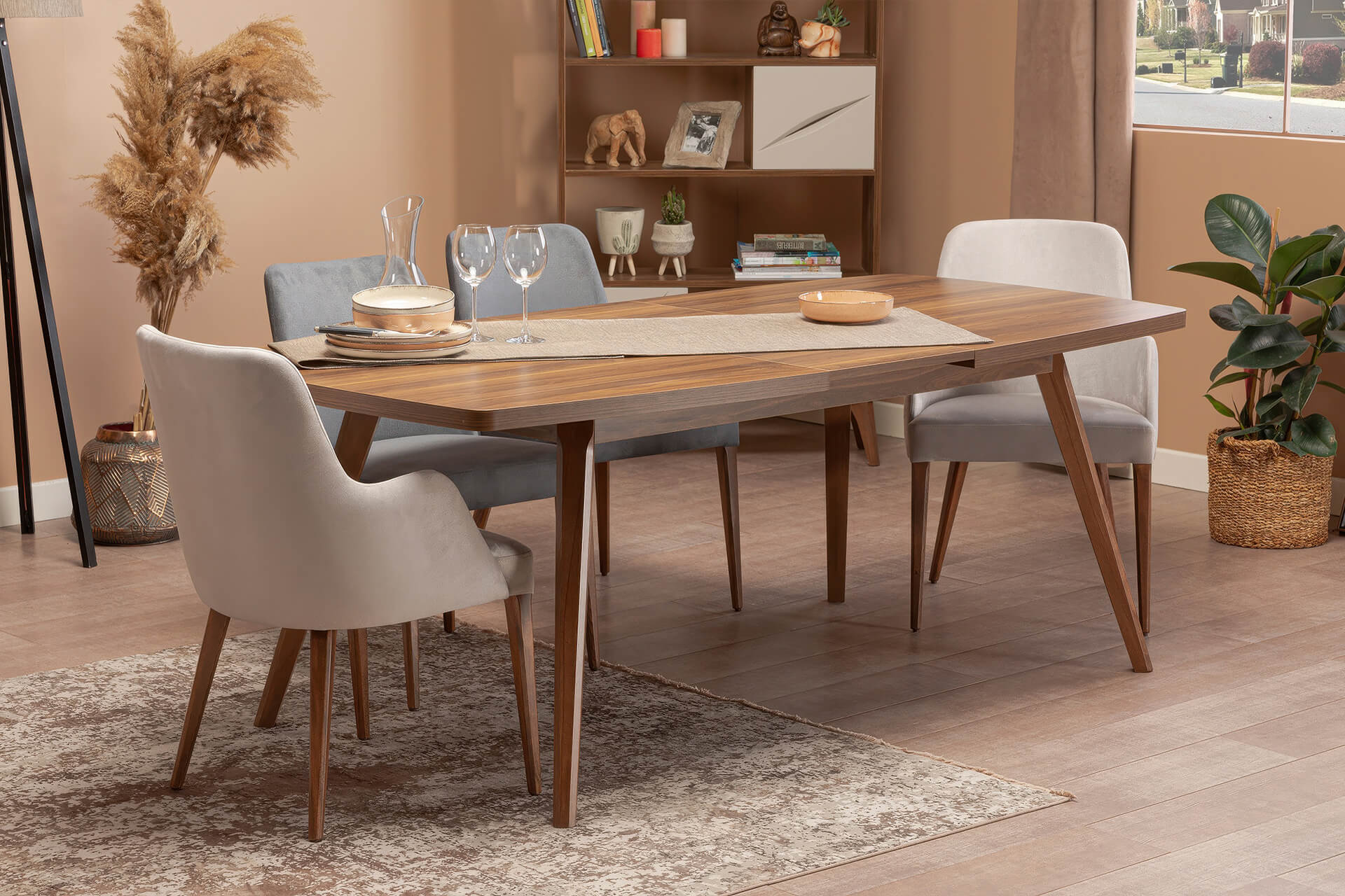 Plaza Yemek Odası Takımı