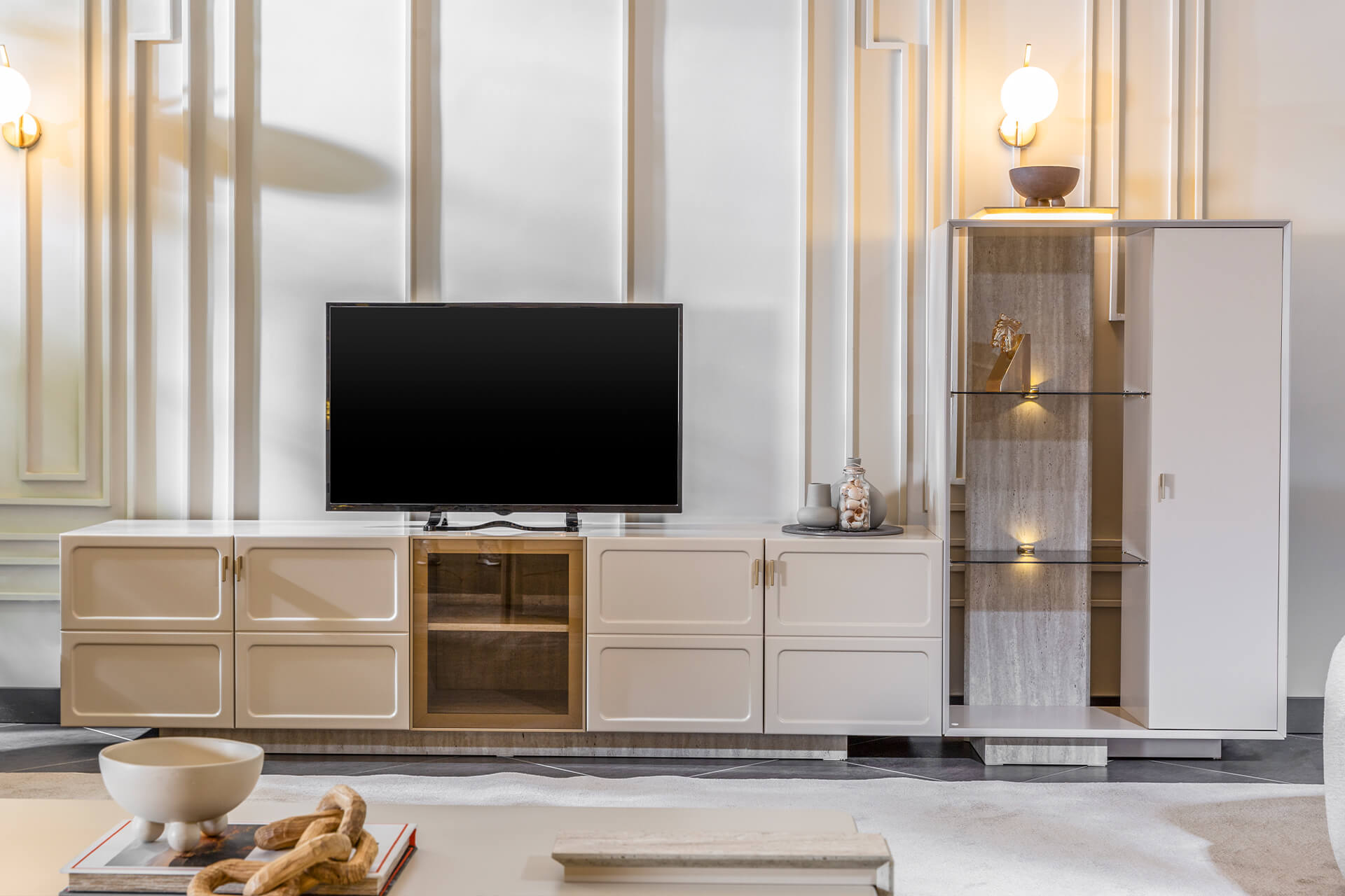 Levante TV Ünitesi